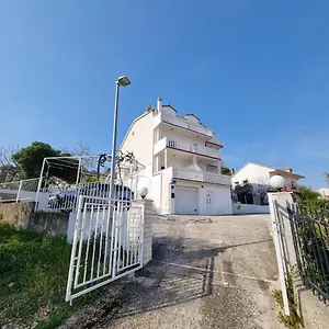 Nena In Dalmatia Apartament Trogir